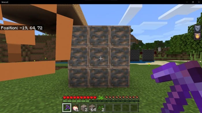 9 Блоков железа перед игроком